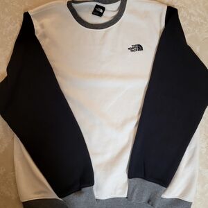 The North Face Men's Black and White Sweater